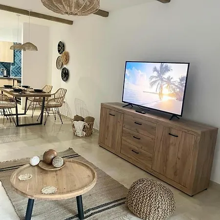 El Nautico Coral Suite - Oceanview Escape Appartement *