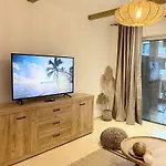 El Nautico Coral - Oceanview Escape *
