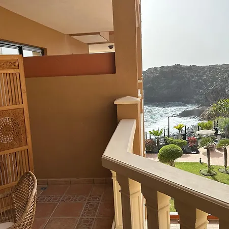 El Nautico Coral Suite - Oceanview Escape