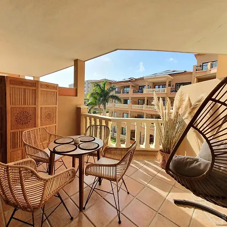 Apartment El Nautico Coral Suite - Oceanview Escape