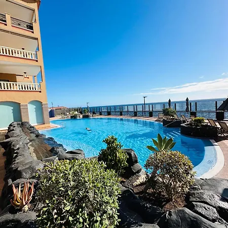 El Nautico Coral Suite - Oceanview Escape